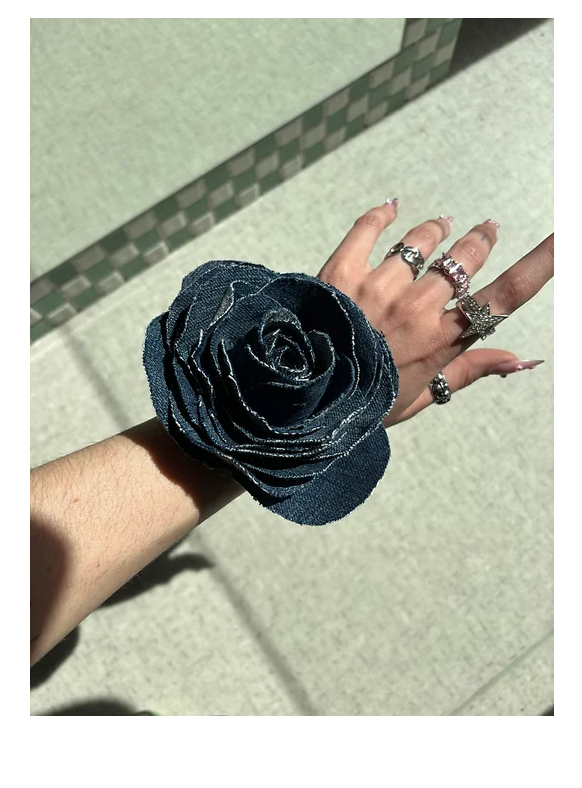 Fleur en Jean Upcyclé