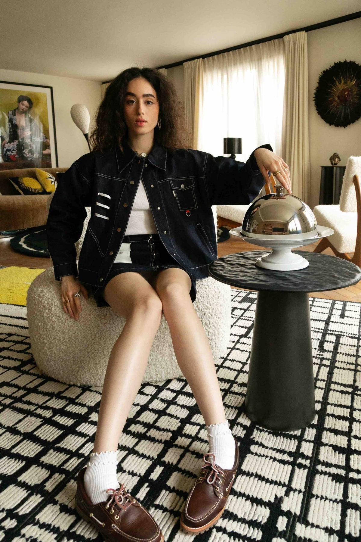 Veste en jean Nora, gros plan sur le tissu, la veste Nora revisite les codes du workwear dans une version féminine et moderne