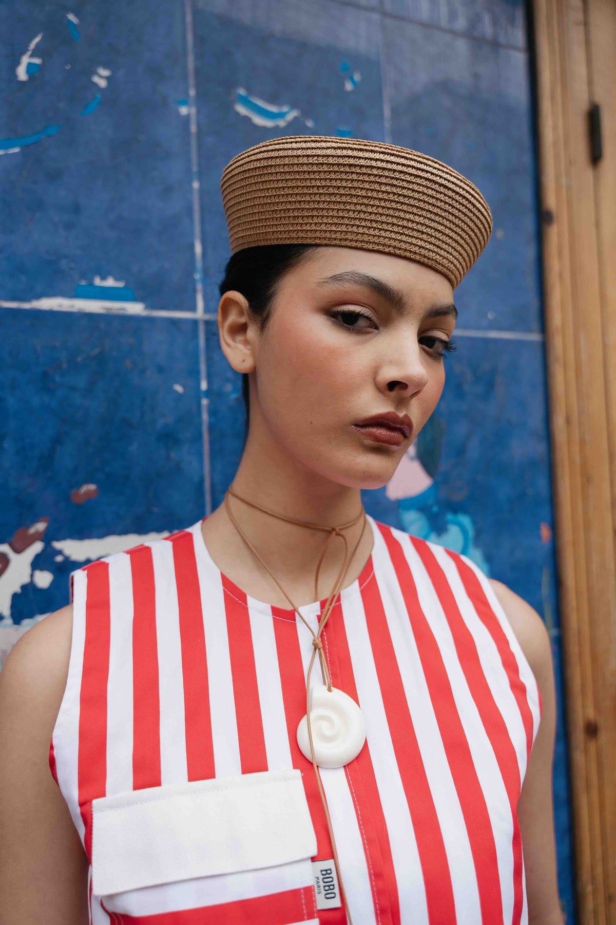 Gilet à rayures blanche et rouge Colette