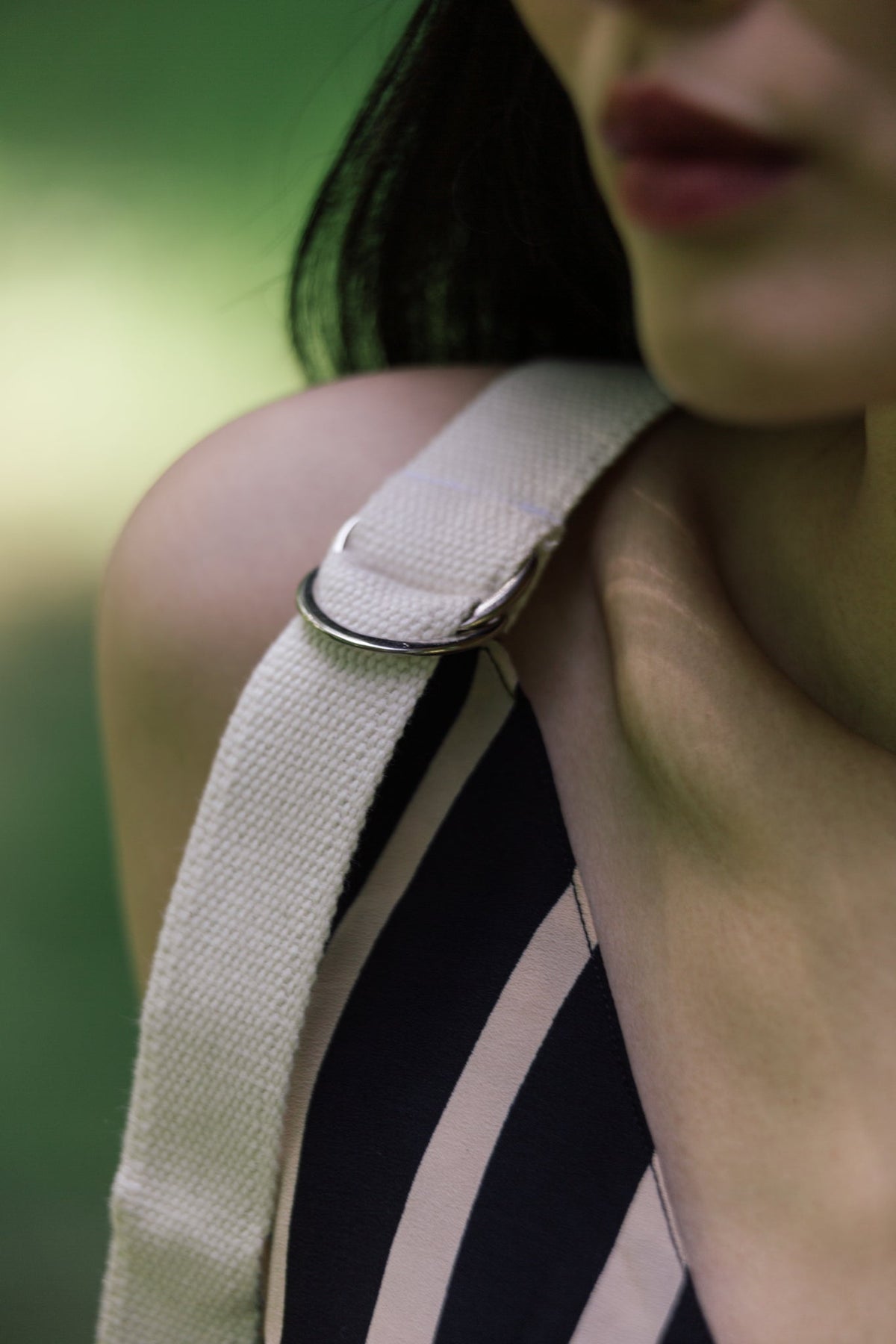 Robe longue Camila, look complet avec accessoires