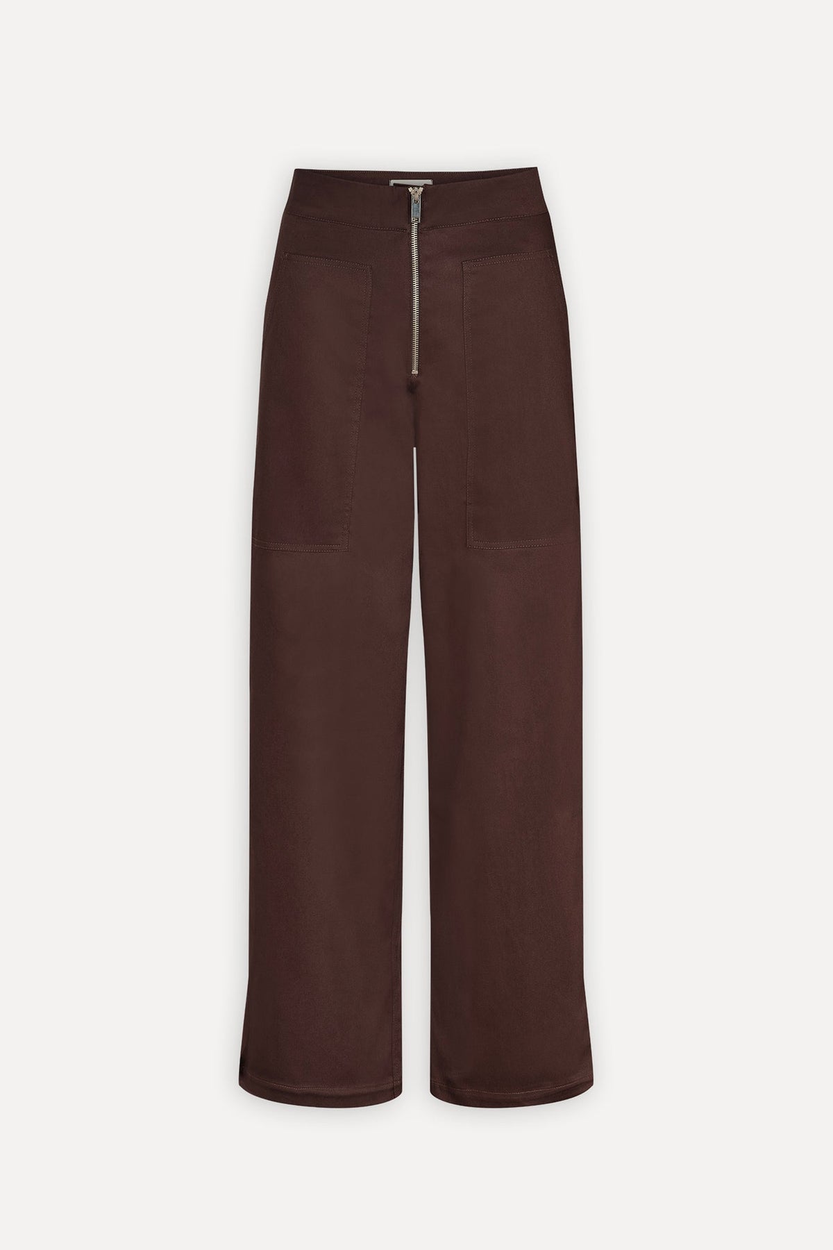 Pantalon taille haute Ivy Marron, look complet avec accessoires, le pantalon Ivy combine élégance et confort avec sa taille très haute qui met en valeur les hanches